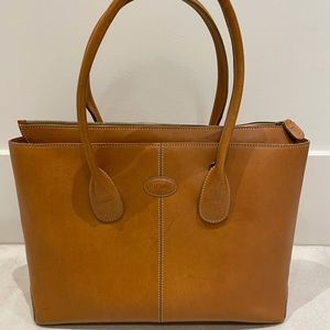Tod’s brown leather D-bag